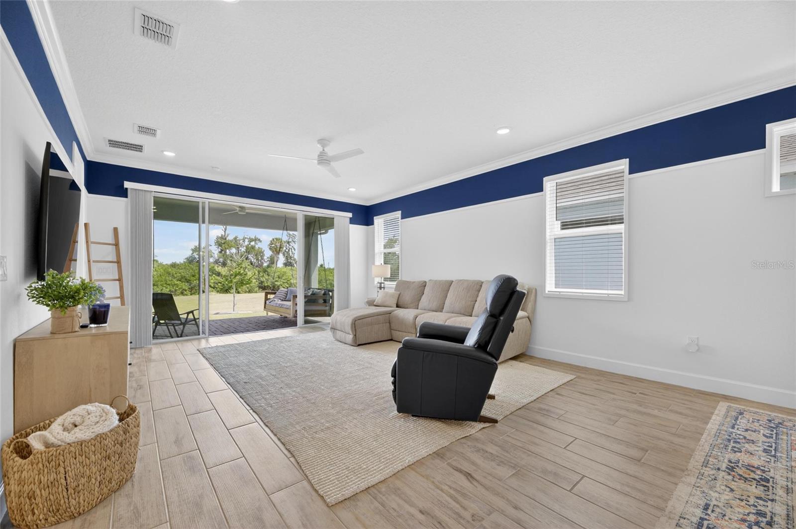 MARISOL POINTE - Residential