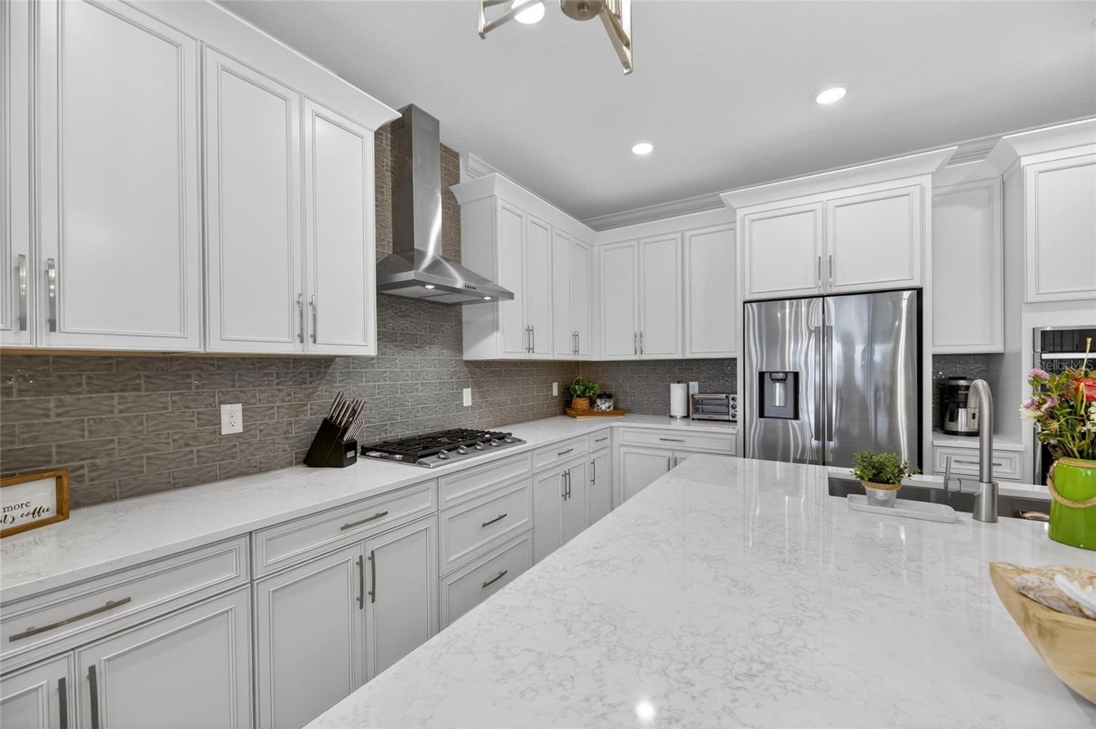 MARISOL POINTE - Residential