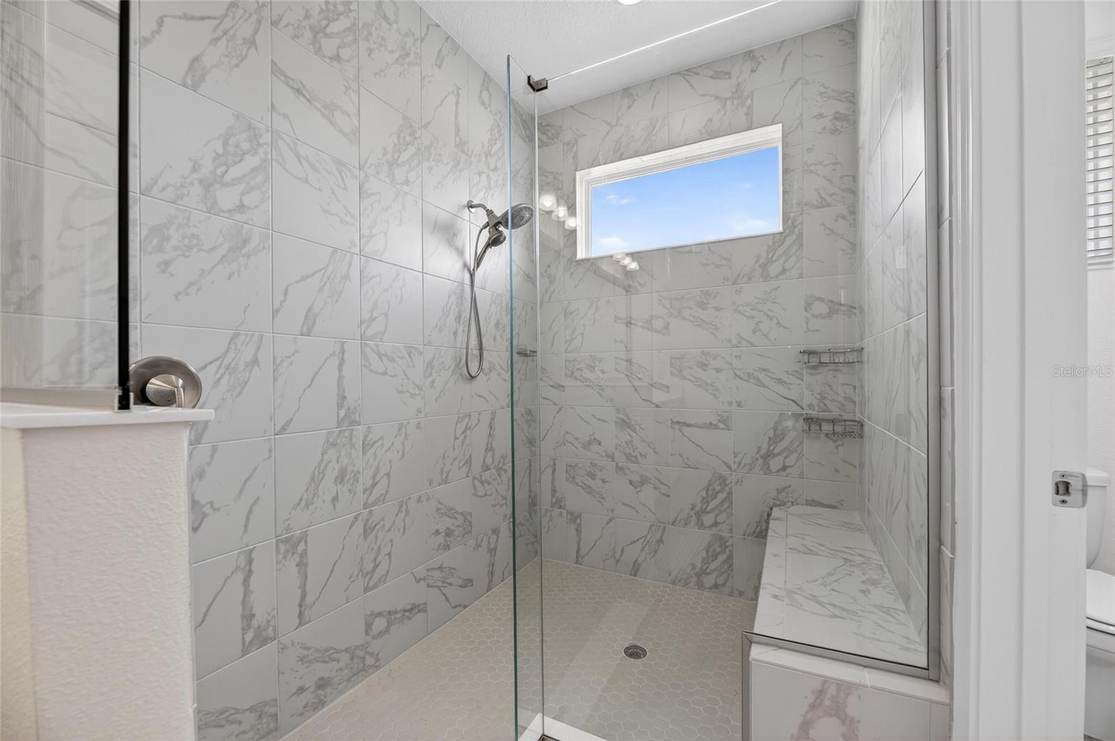 MARISOL POINTE - Residential