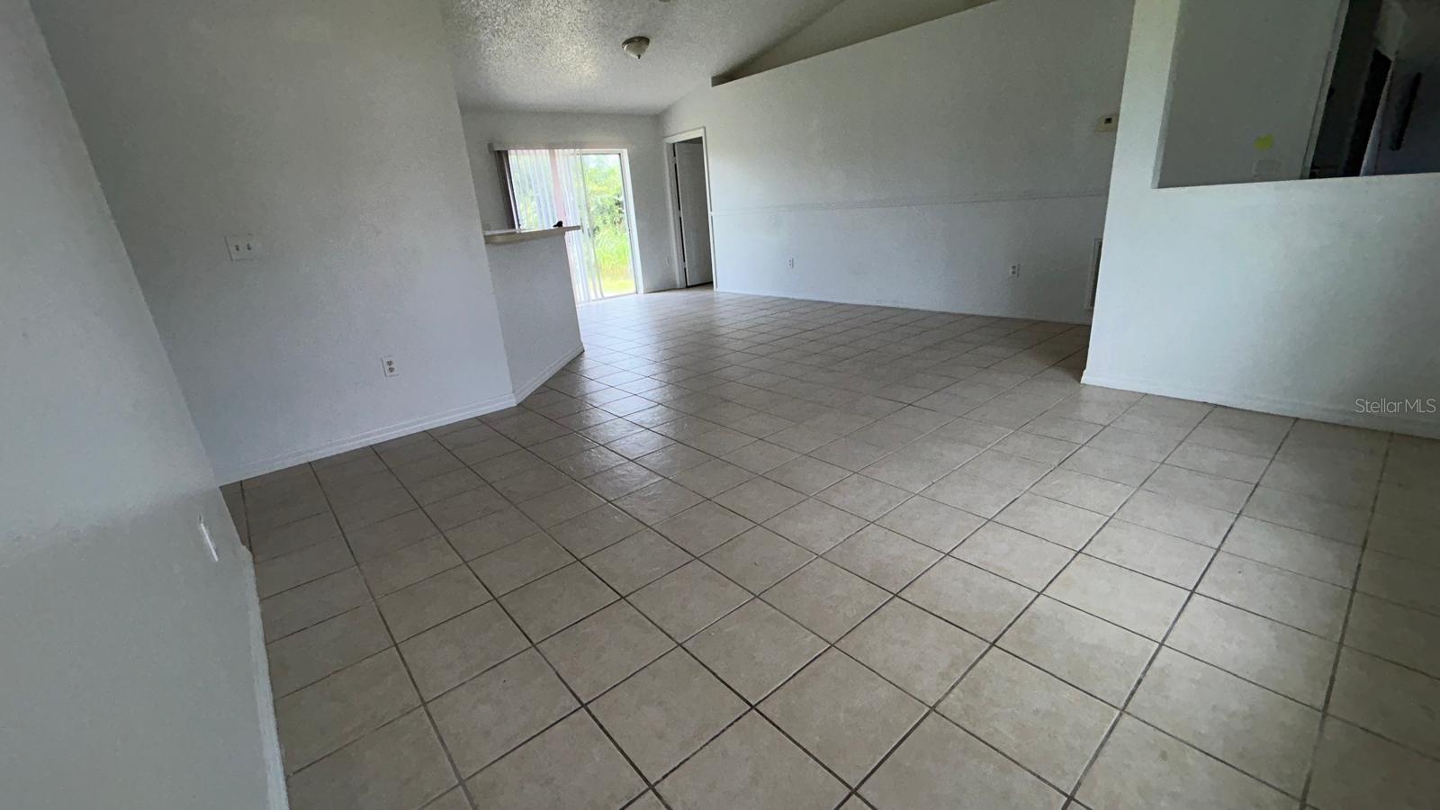 DELTONA LAKES UNIT 34 - Residential Lease