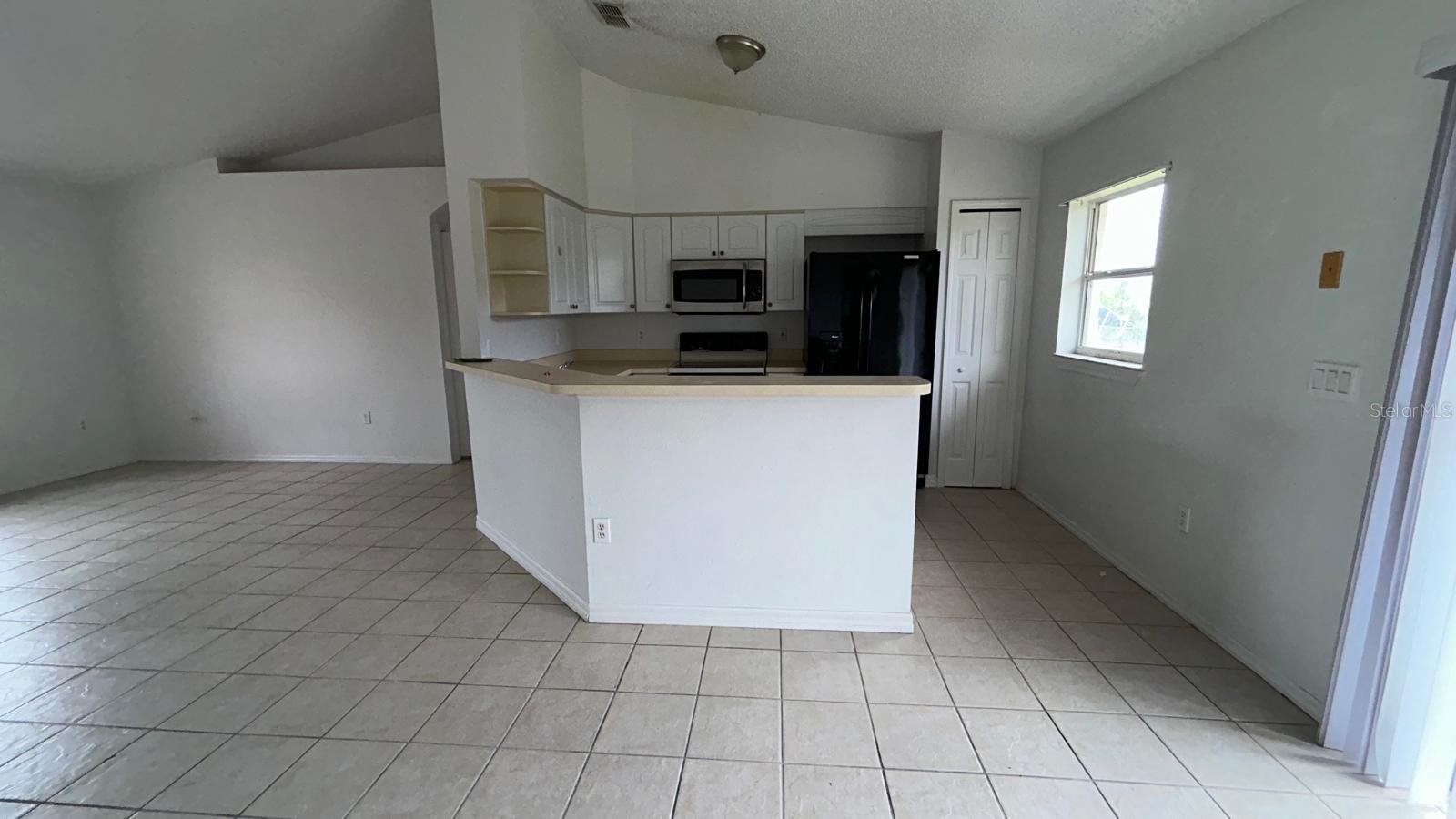 DELTONA LAKES UNIT 34 - Residential Lease