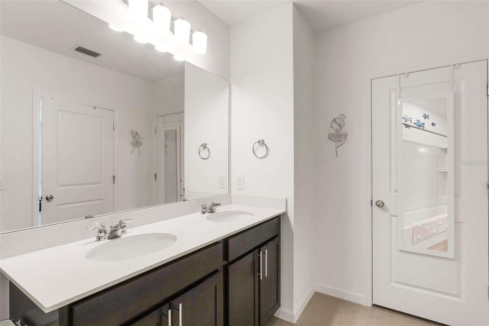 AVANTI AT WATERSIDE - Residential