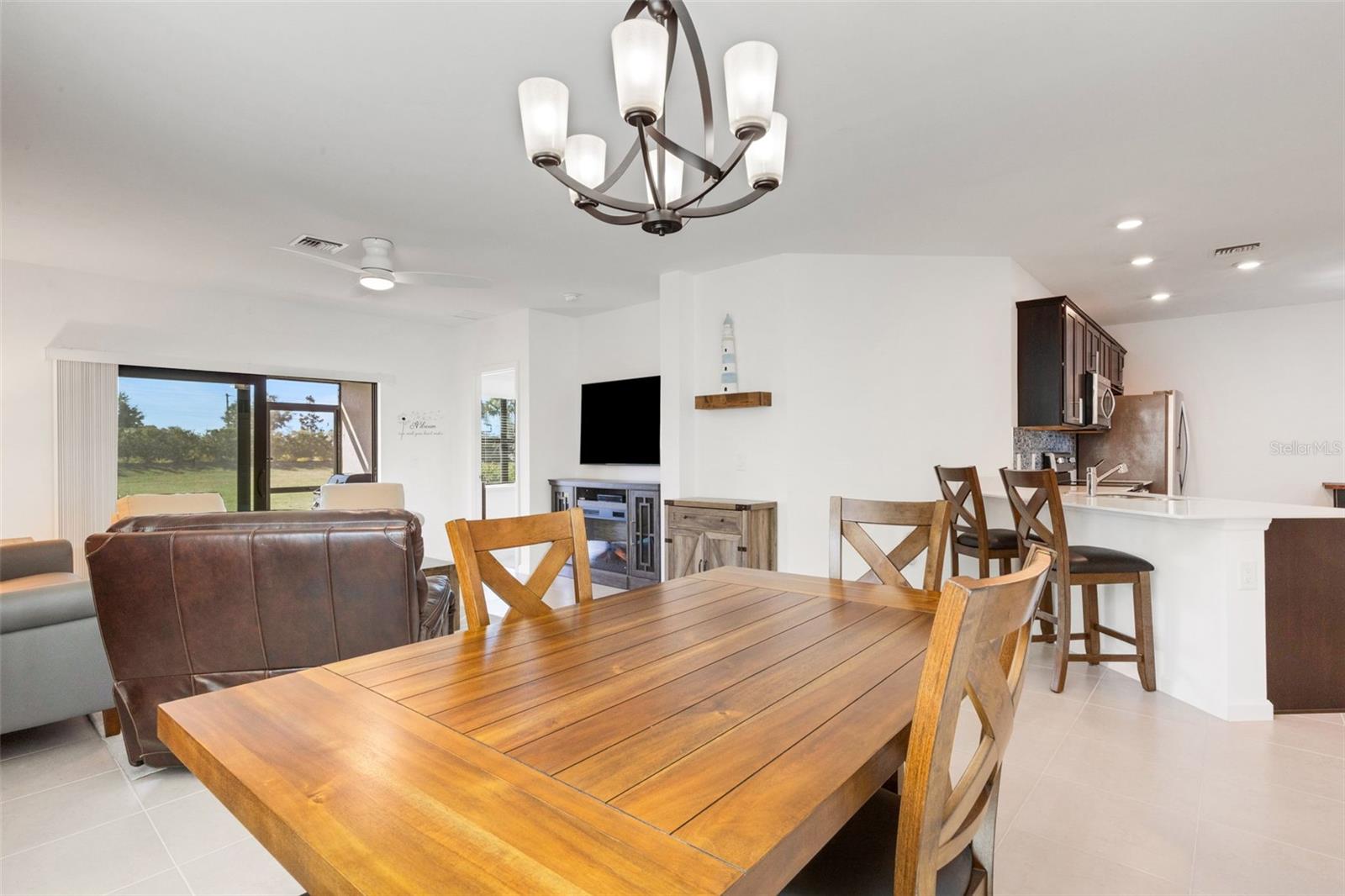 AVANTI AT WATERSIDE - Residential