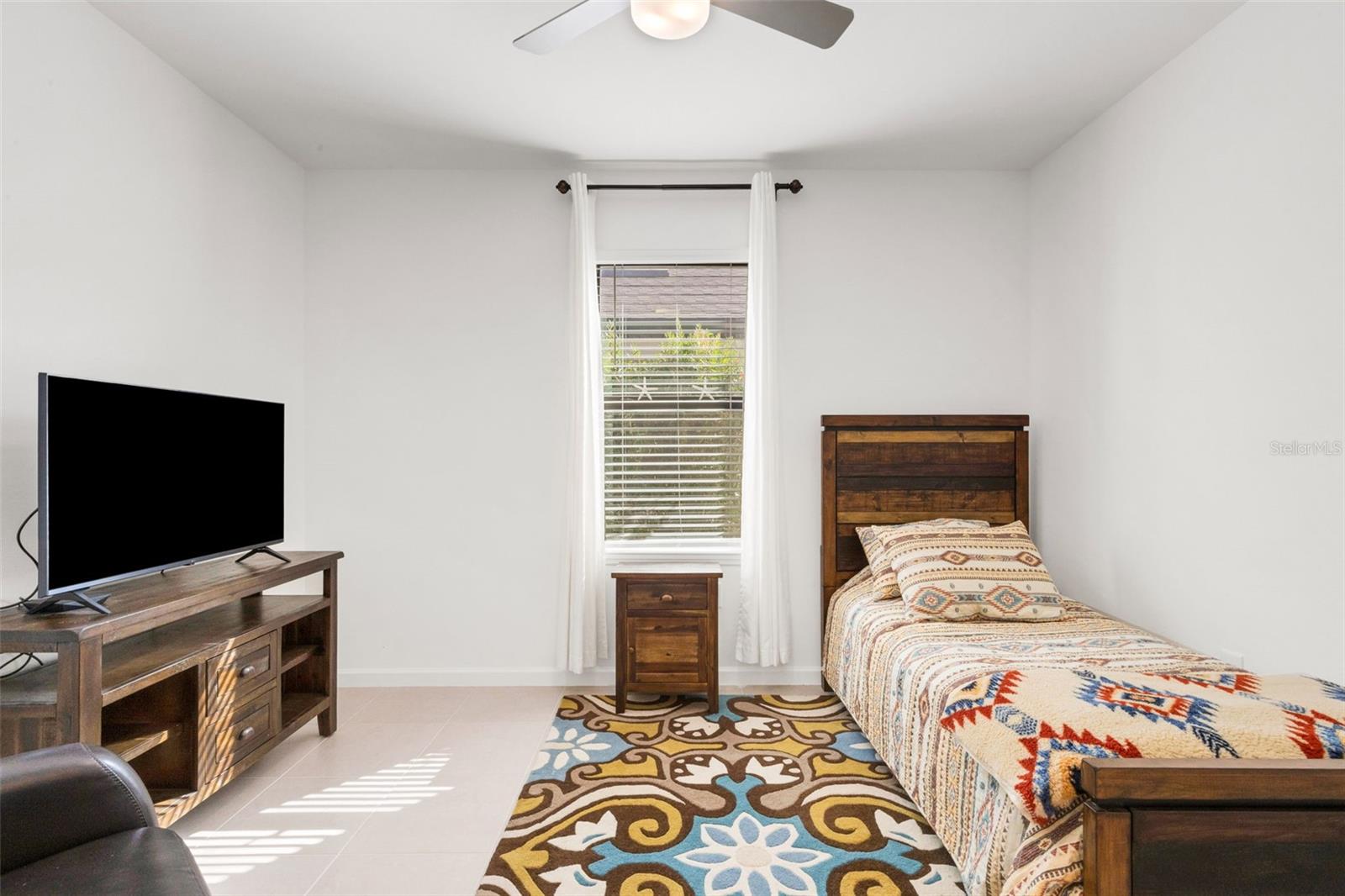 AVANTI AT WATERSIDE - Residential