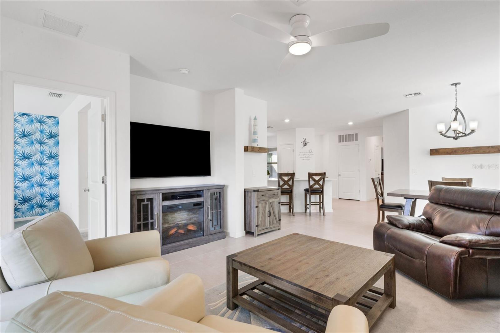 AVANTI AT WATERSIDE - Residential