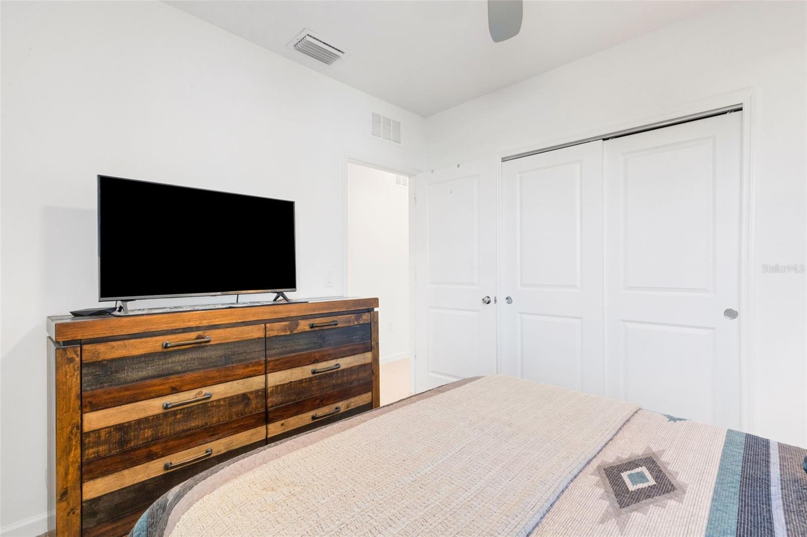 AVANTI AT WATERSIDE - Residential