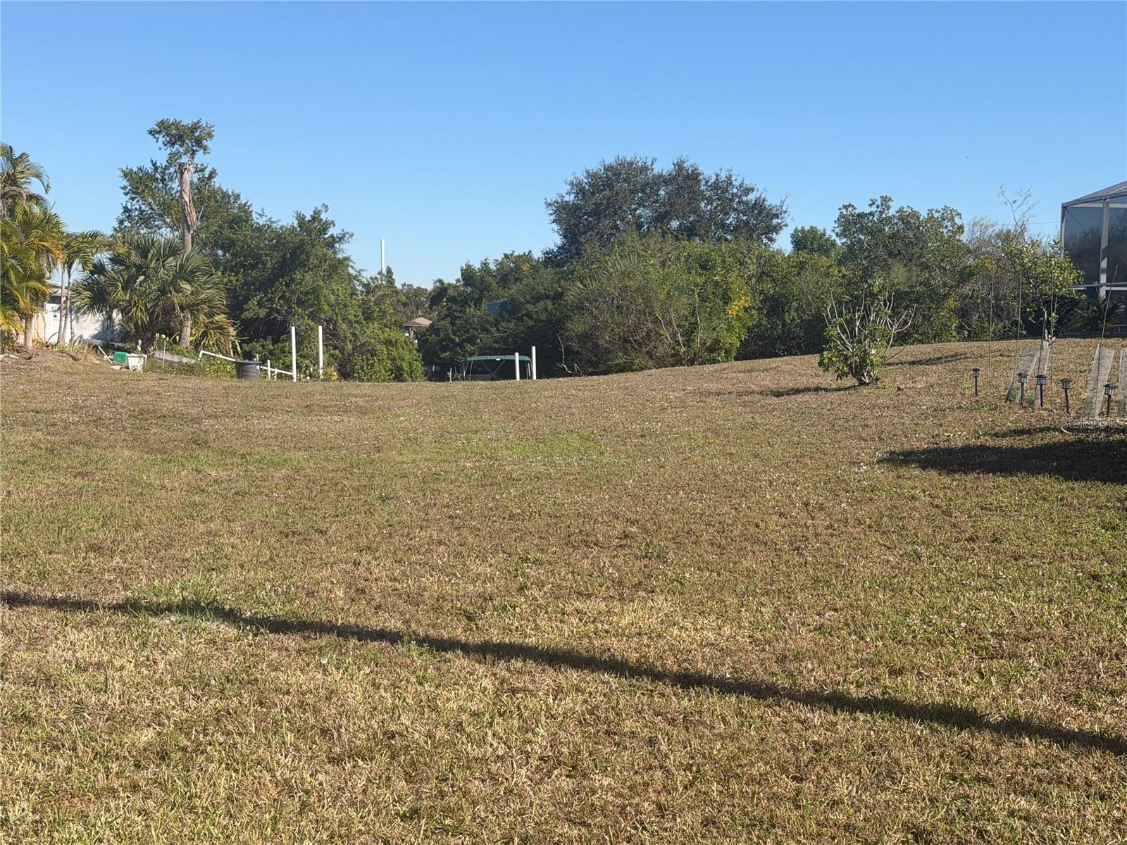 CHARLOTTE PARK - Land