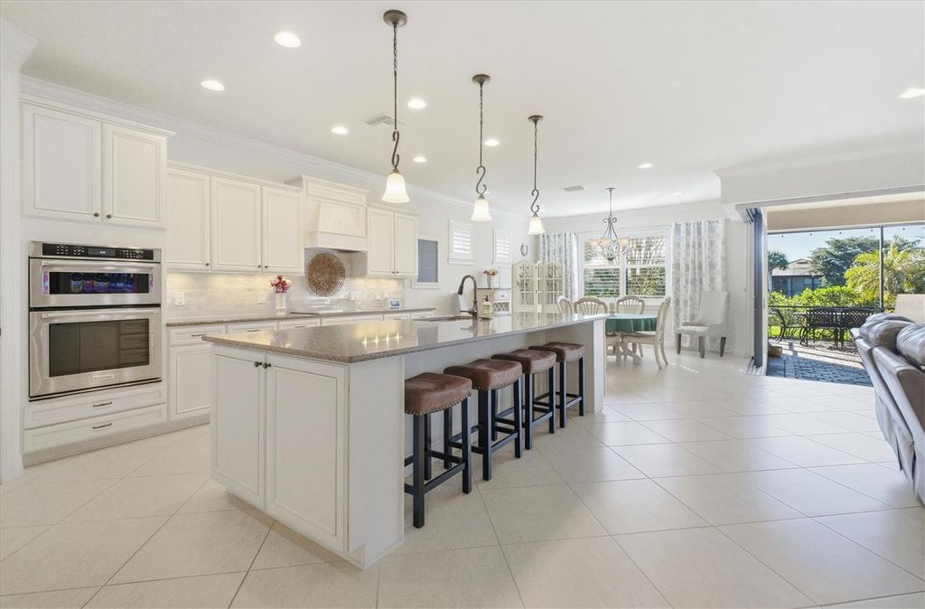 Photo of 13897 Umbria Street, Venice, FL 34293 (MLS # N6142501)