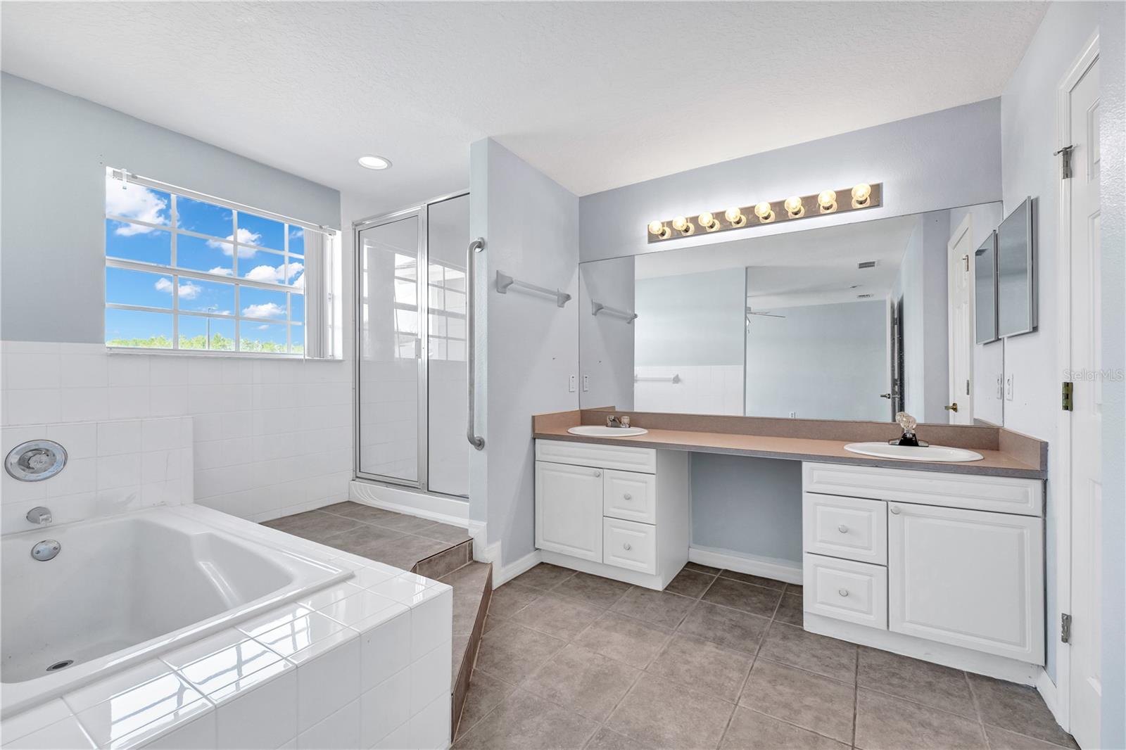 BIMINI BAY PH 01 - Residential