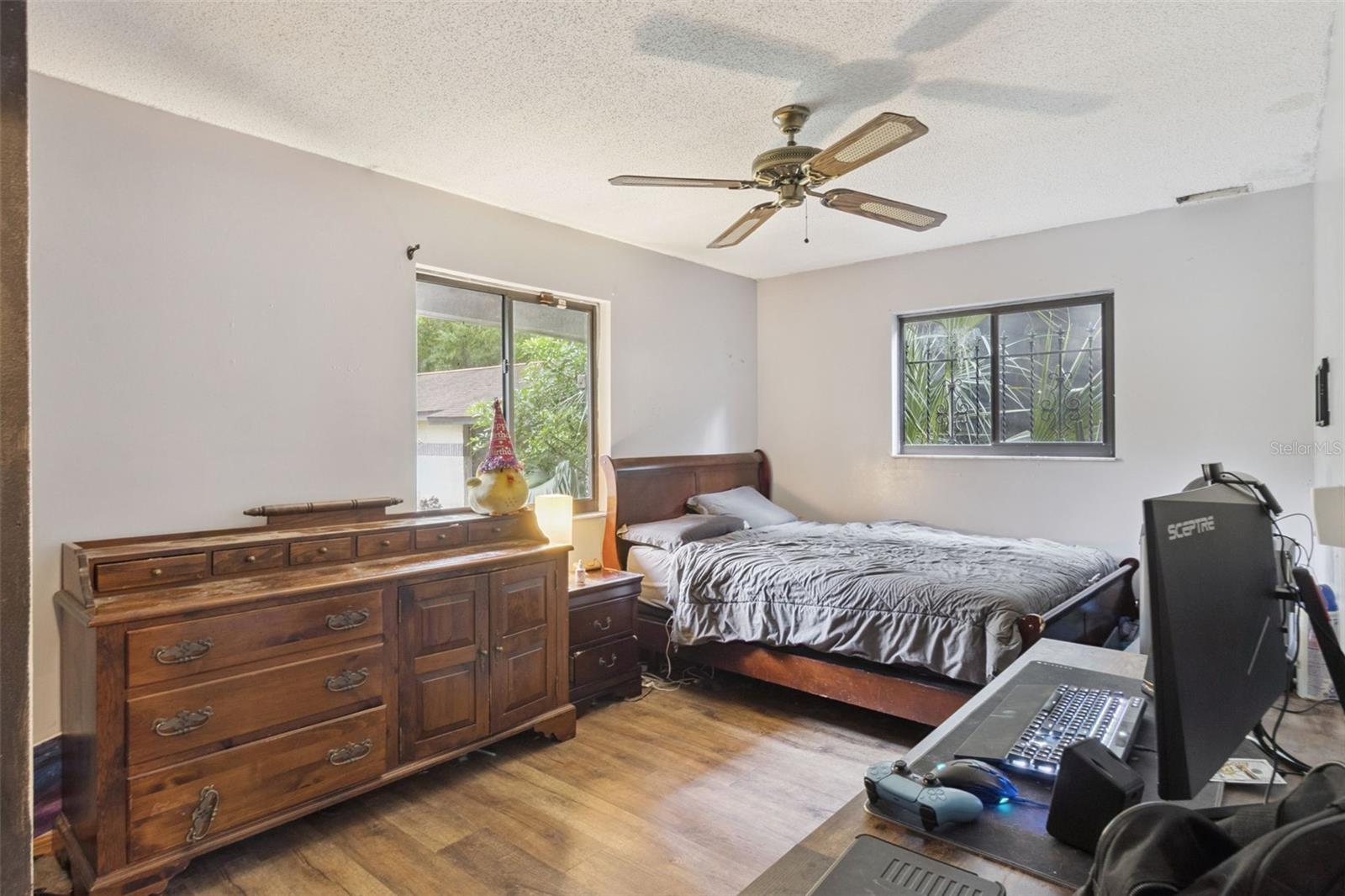 BAYMEADOWS - Residential