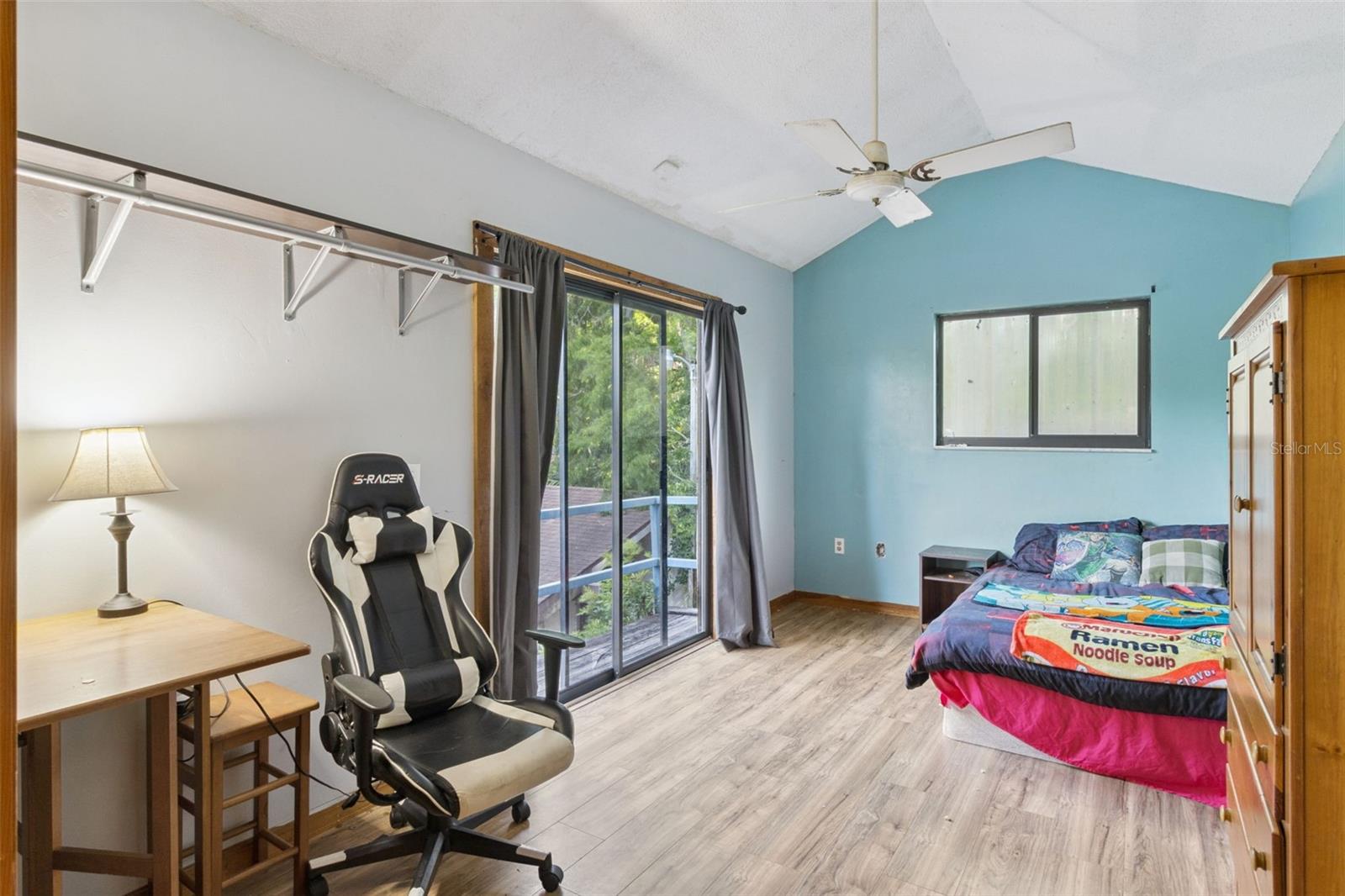 BAYMEADOWS - Residential