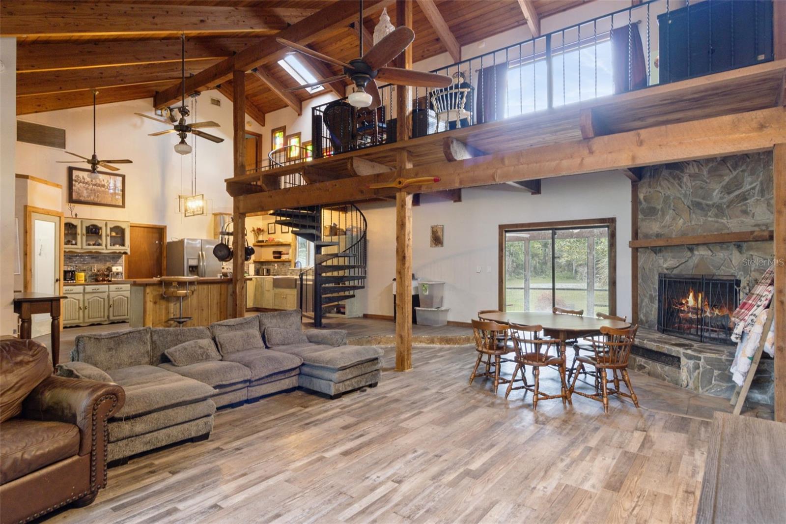 BAYMEADOWS - Residential