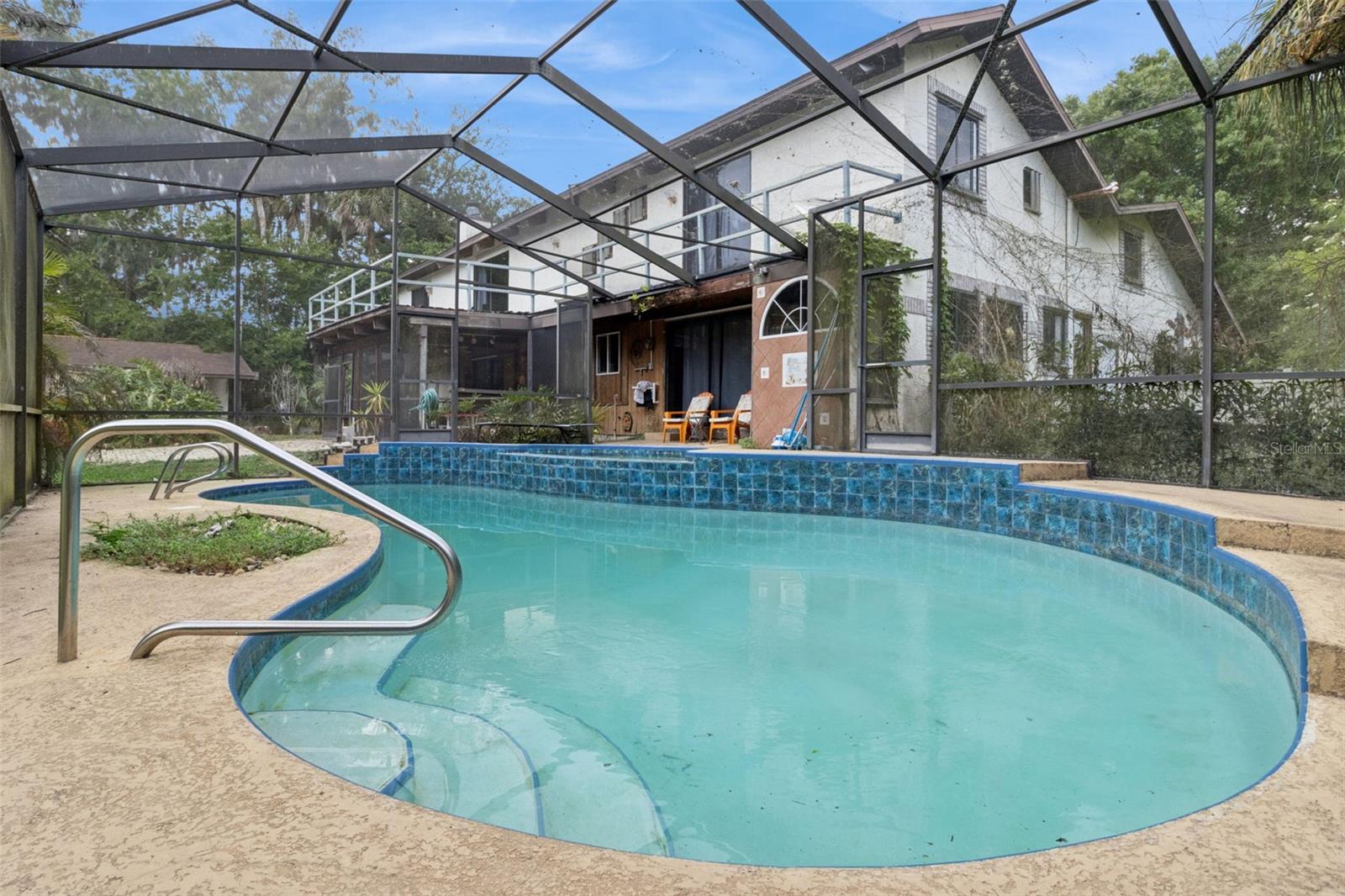 BAYMEADOWS - Residential