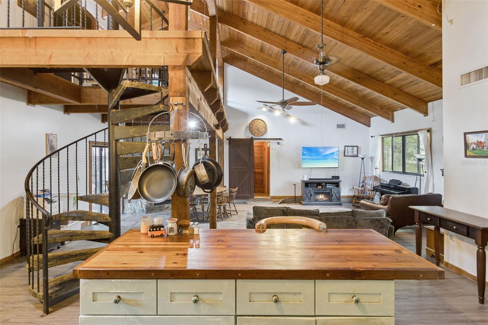 BAYMEADOWS - Residential