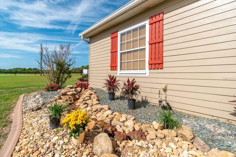 Tiny photo for 2700 SW 210th Avenue, Dunnellon, FL 34431 (MLS # OM721682)