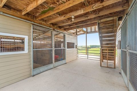 Tiny photo for 2700 SW 210th Avenue, Dunnellon, FL 34431 (MLS # OM721682)