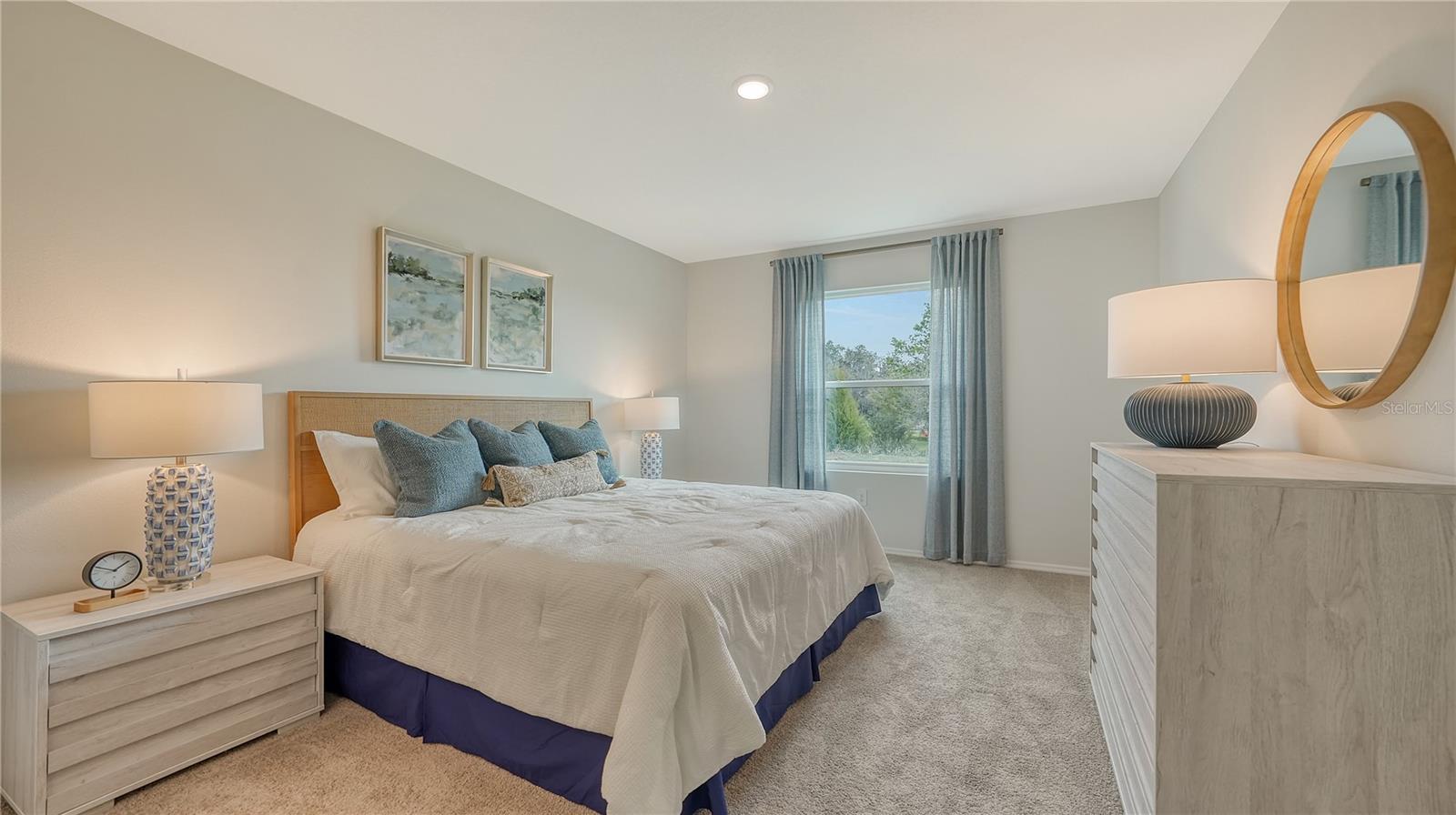 BROADLEAF - Residential