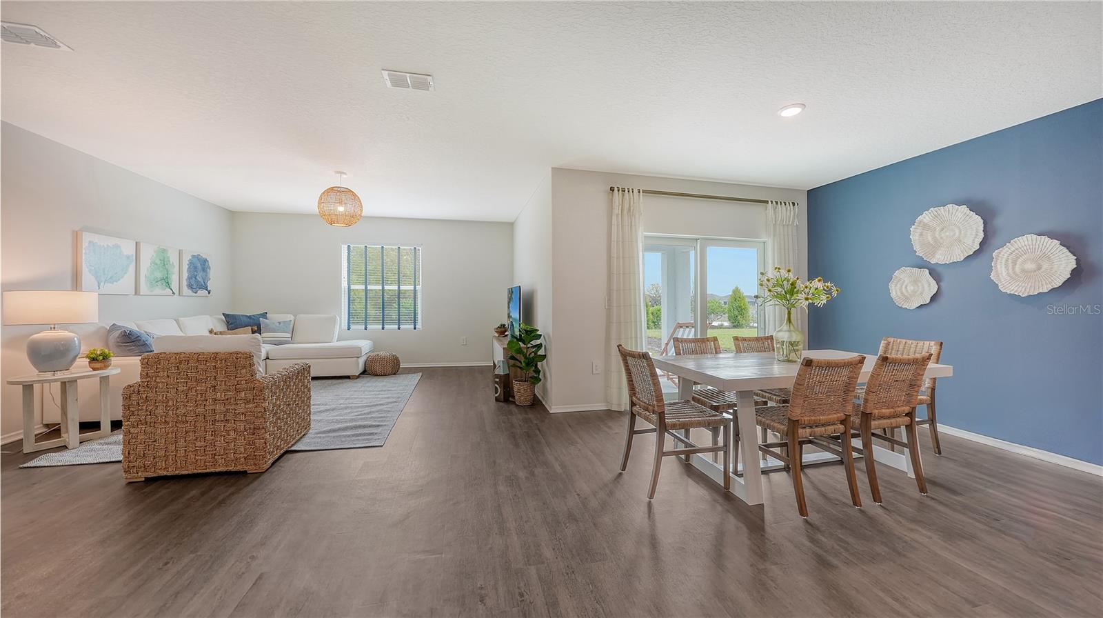 BROADLEAF - Residential