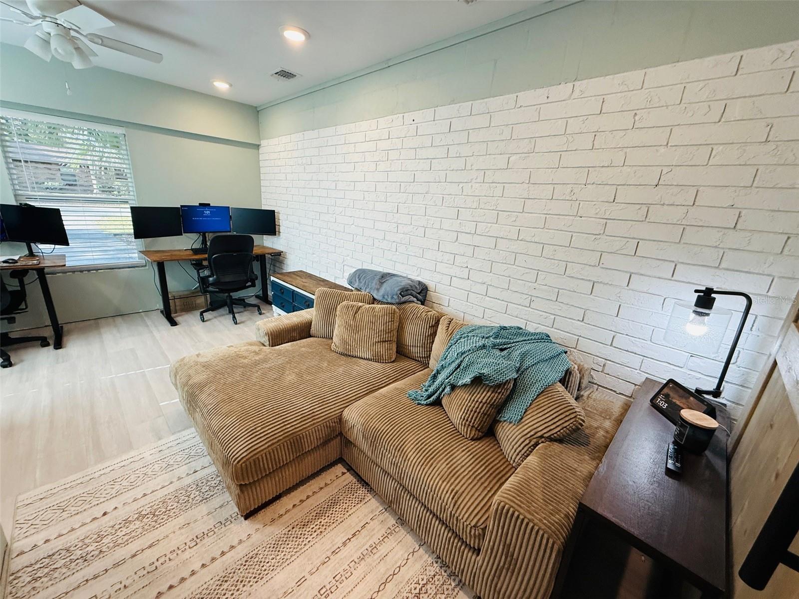 BROKEN ARROW - Residential