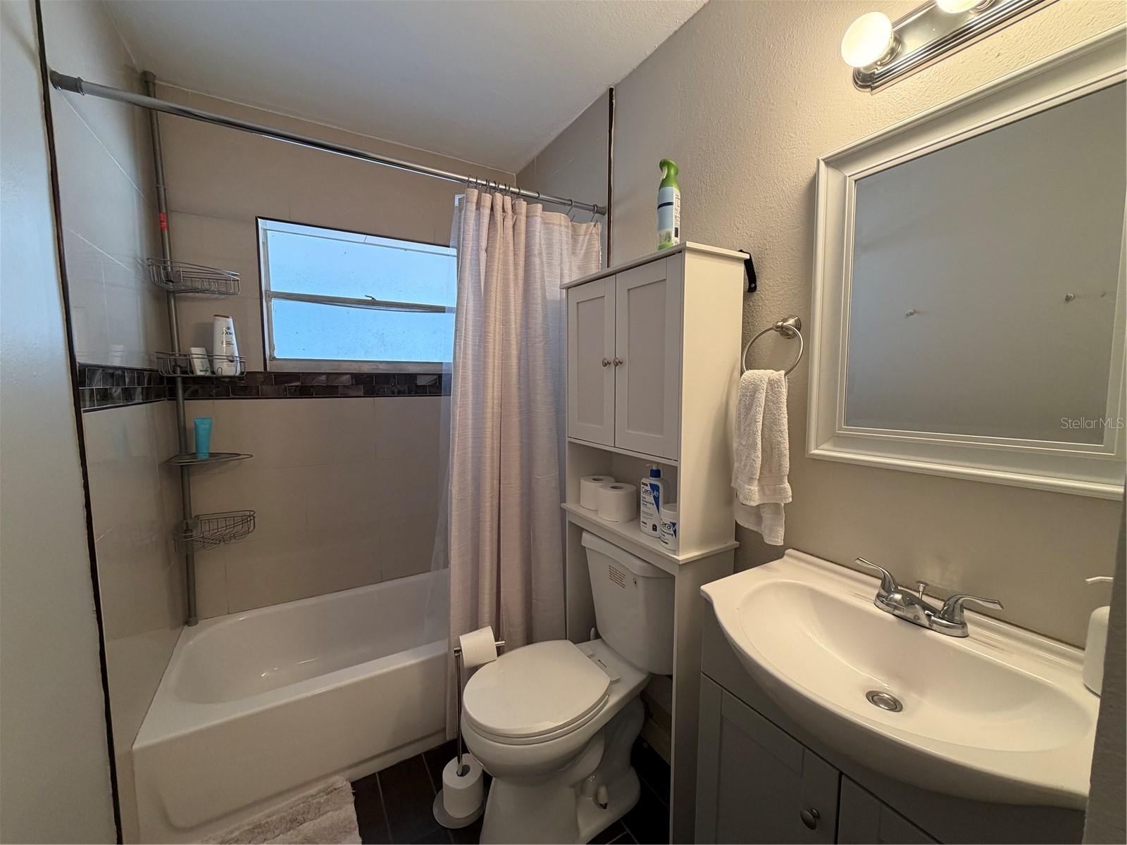 BENJAMINS 2ND ADD TO WES - Residential Lease