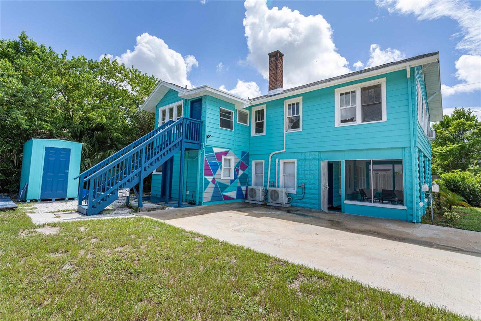 SELLER MOTIATED!! Multiple financing options available, including loan assumption and subject-to. Excellent opportunity in central St. Petersburg! This two-story duplex features a 2 bed/1 bath lower unit and a 3 bed/1 bath upper unit, each with private laundry rooms, individual electric meters, and mini-split A/C systems with wall units. Roof replaced in 2022. Mini-Split A/C 20222. NO HOA, NO CDD. NO FLOOD ZONE!
The property sits on a rare double lot zoned for multifamily (up to 10 units)—offering incredible potential to build additional units, split the lots, or develop further. Perfect for house hacking, live in one unit and rent out the other, or lease both for steady cash flow.
Located between downtown St. Pete and the beaches, this property offers strong rental appeal and long-term upside in one of Florida’s most desirable markets.
Don’t miss out on this versatile and income-generating property—schedule your showing today!