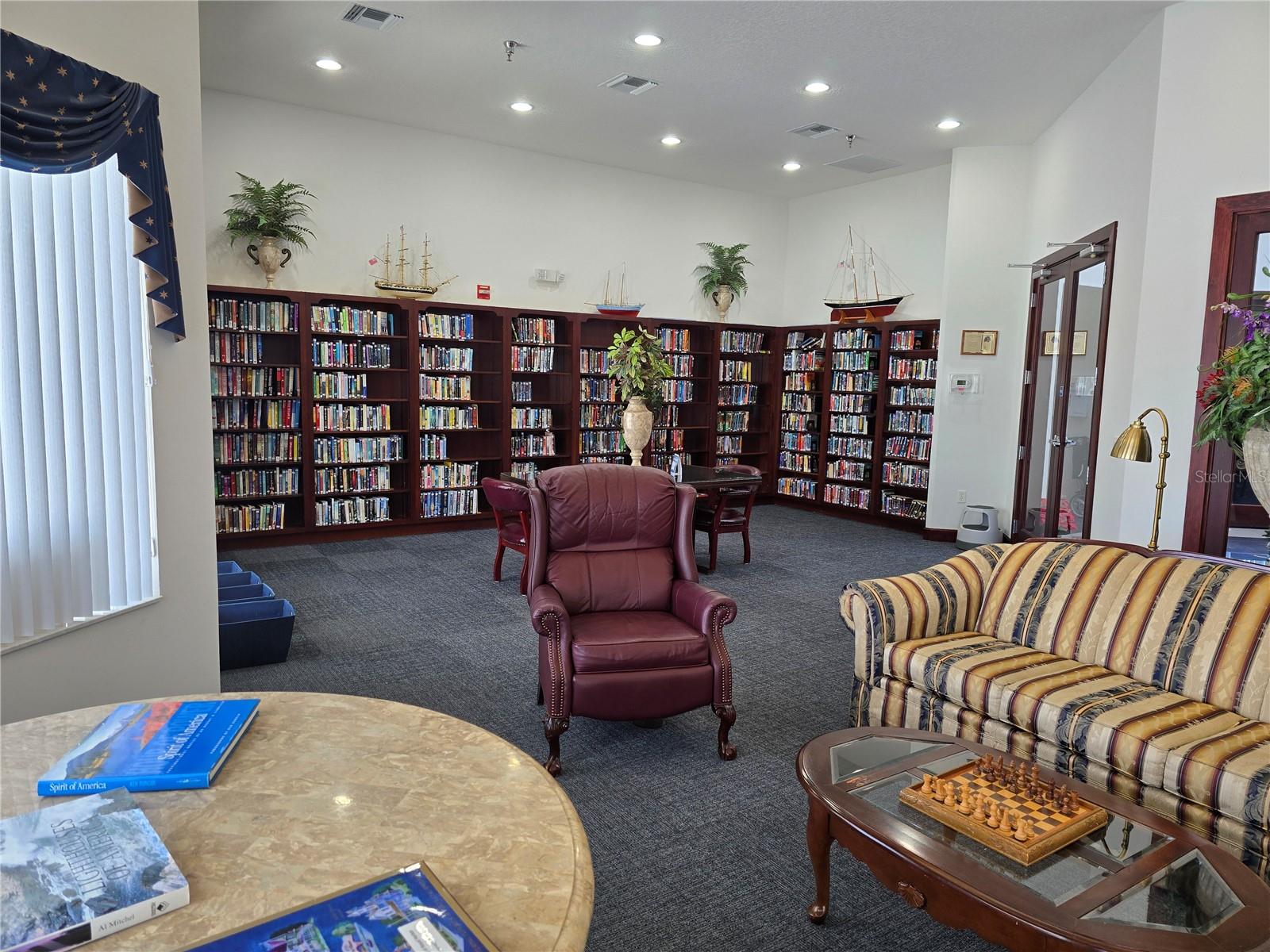 ROYAL HARBOR PH 01 - Residential