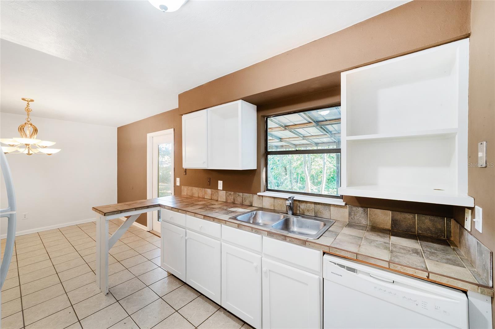 BROKEN ARROW - Residential