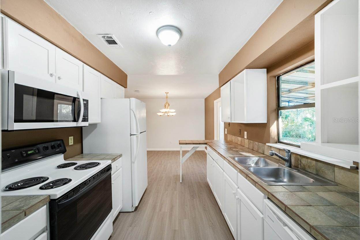 BROKEN ARROW - Residential