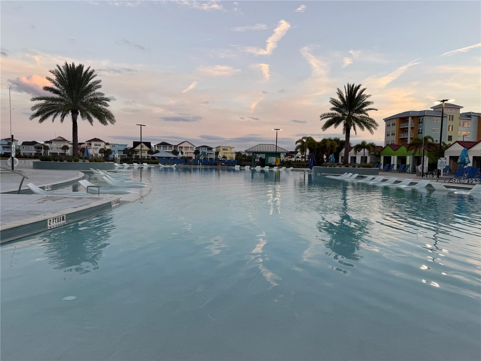 SUNSET WALK HOTEL CONDO PH 2-5 - Residential