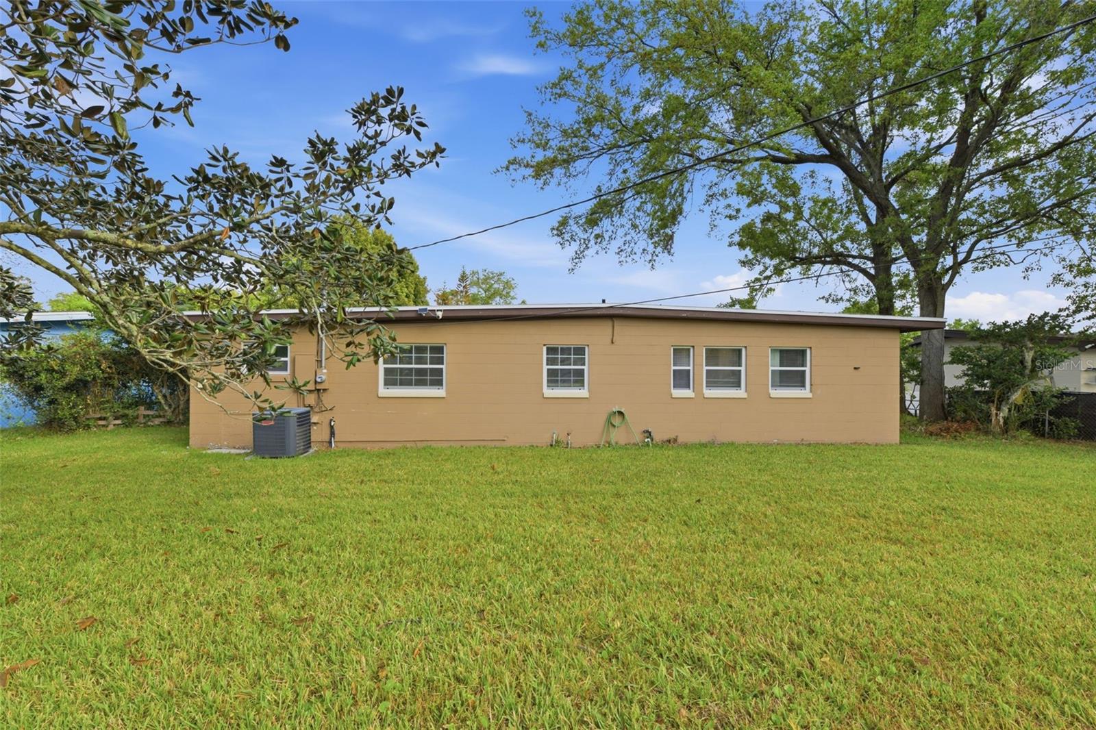 WESTSIDE MANOR SEC 02 - Residential