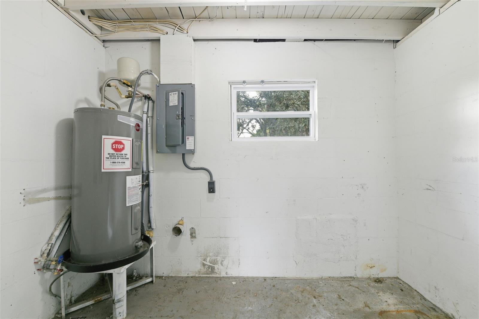 WESTSIDE MANOR SEC 02 - Residential