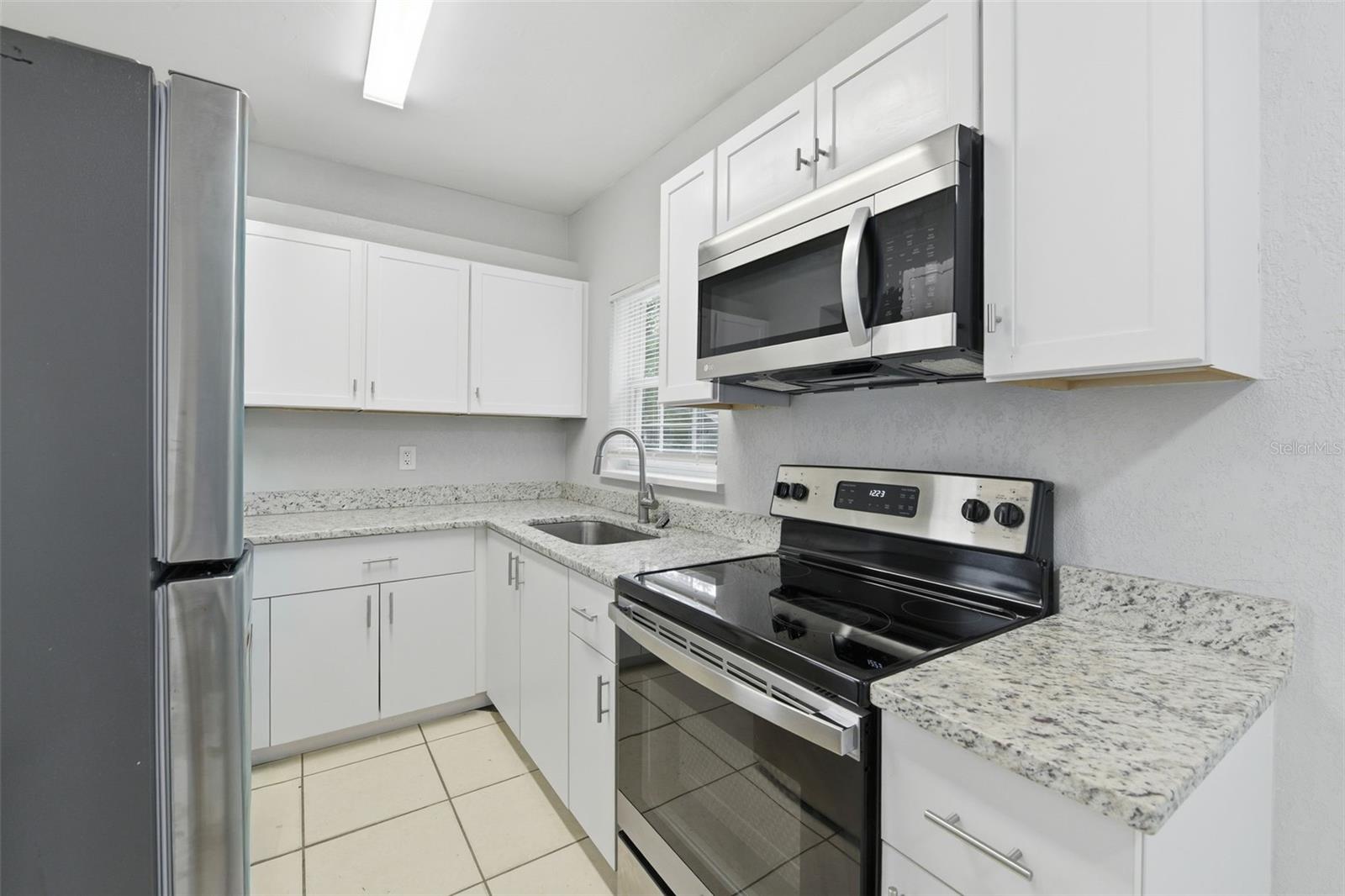 WESTSIDE MANOR SEC 02 - Residential