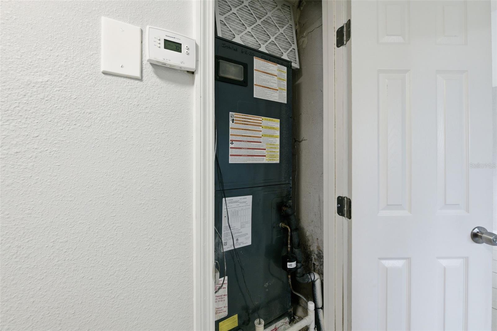 WESTSIDE MANOR SEC 02 - Residential