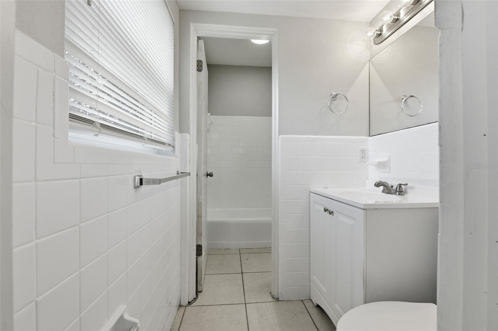 WESTSIDE MANOR SEC 02 - Residential