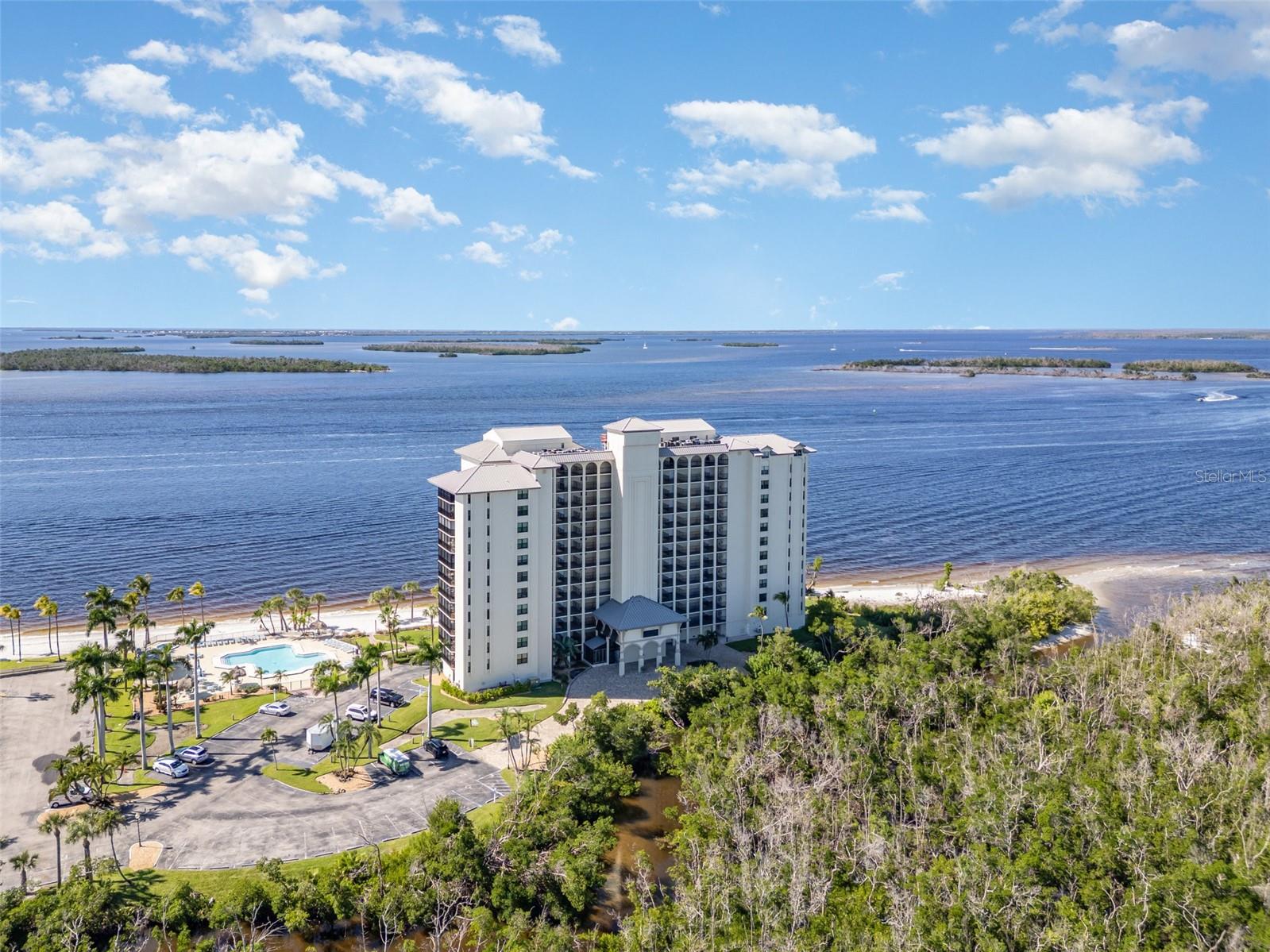 SANIBEL HARBOUR TOWER CONDO - Residential
