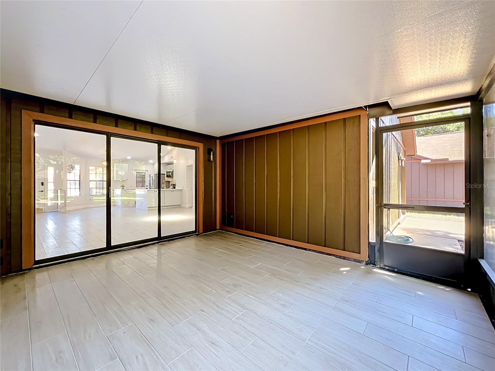 ADMIRALTY LAKES LAKE PATIO HOMES 02 REP PH 01 - Residential