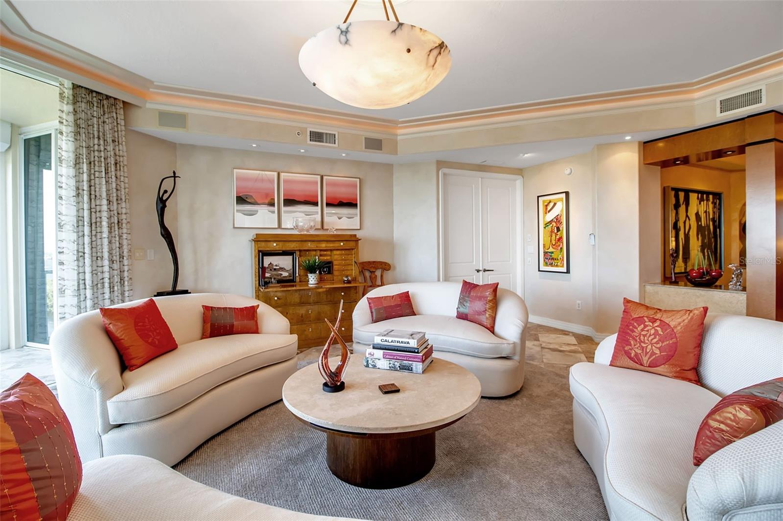 MERIDIAN AT THE OAKS - Residential