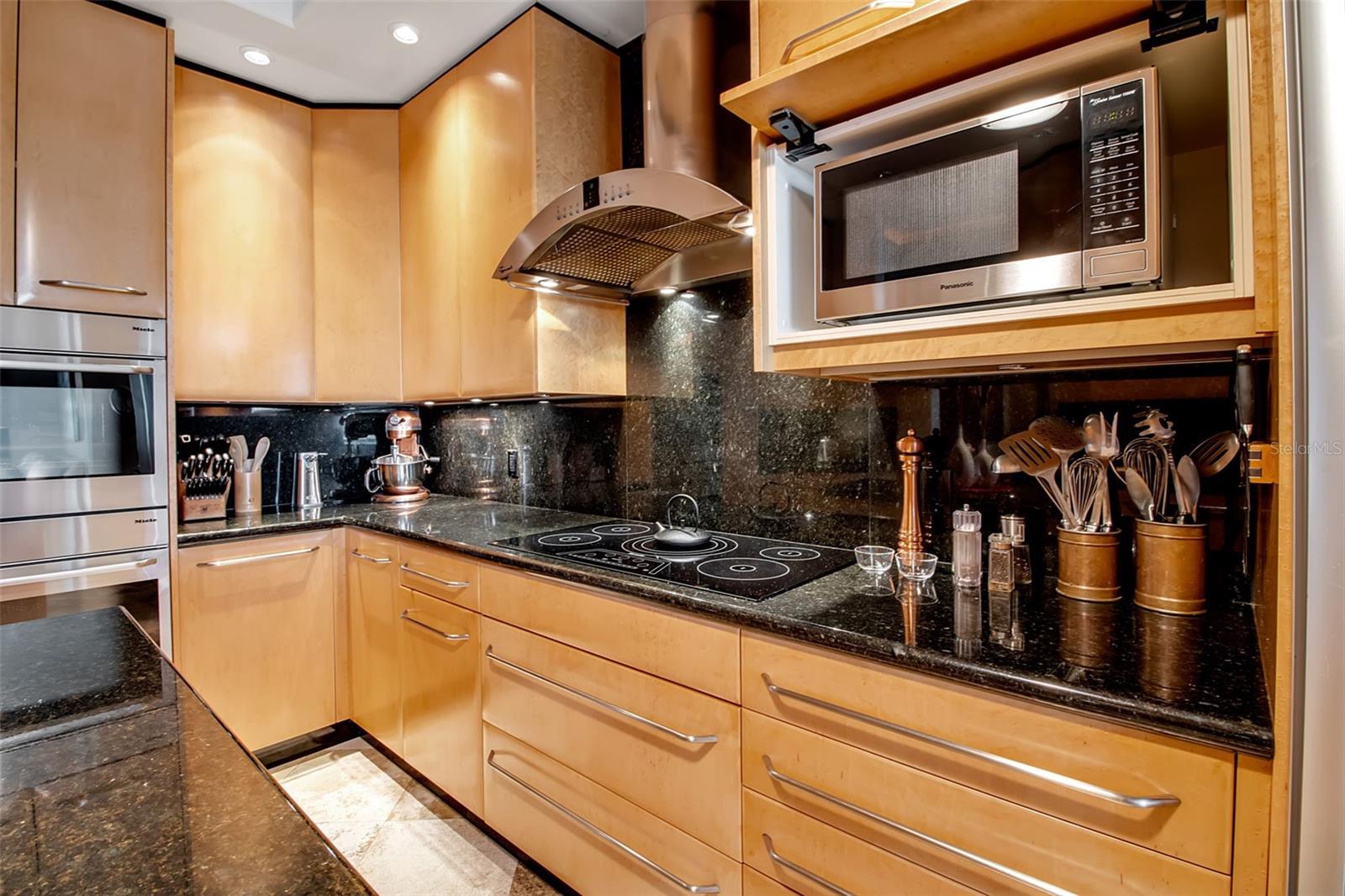 MERIDIAN AT THE OAKS - Residential