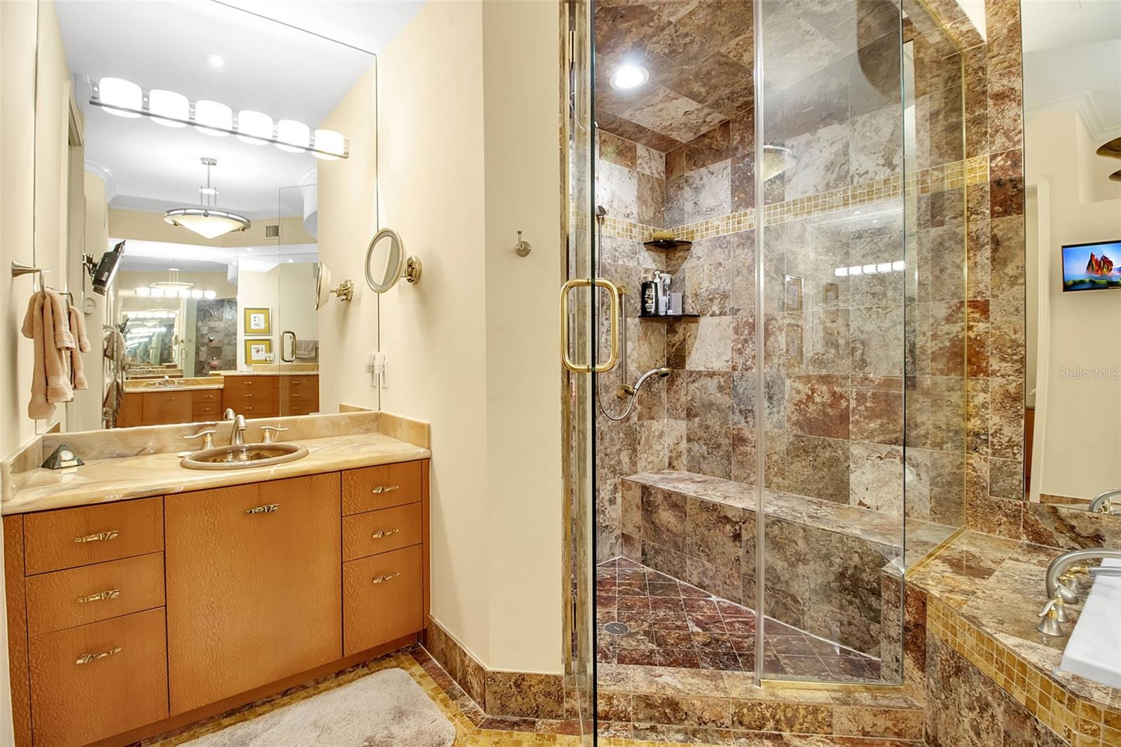 MERIDIAN AT THE OAKS - Residential