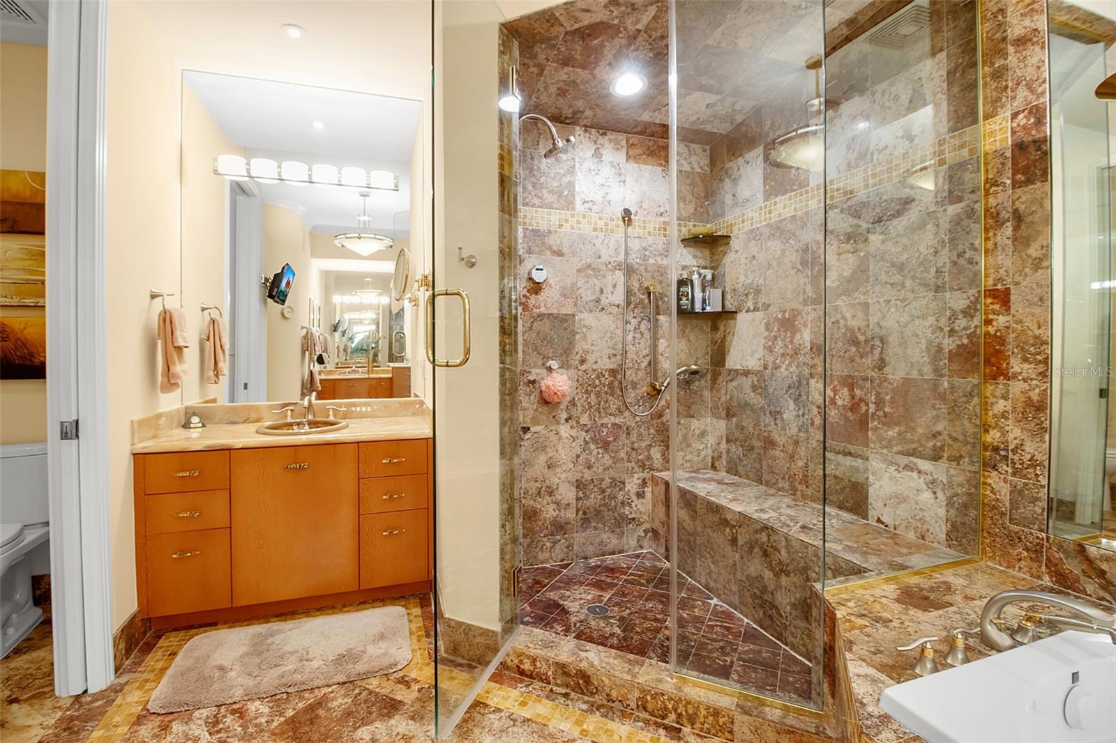 MERIDIAN AT THE OAKS - Residential