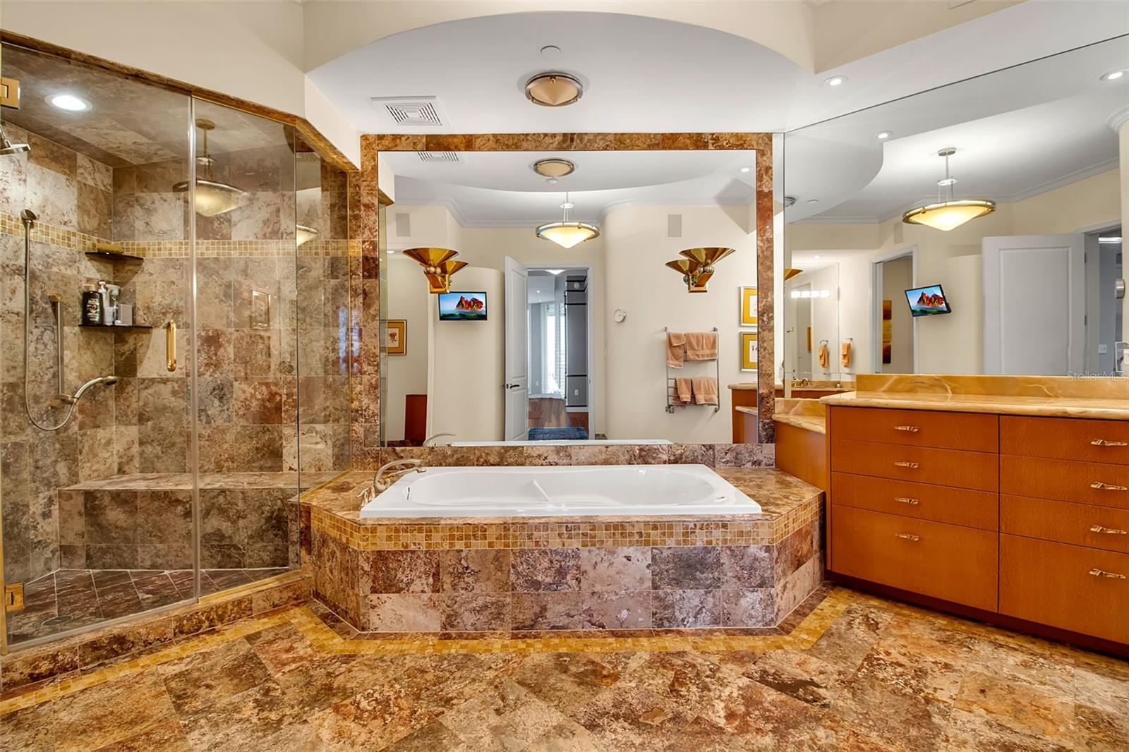 MERIDIAN AT THE OAKS - Residential