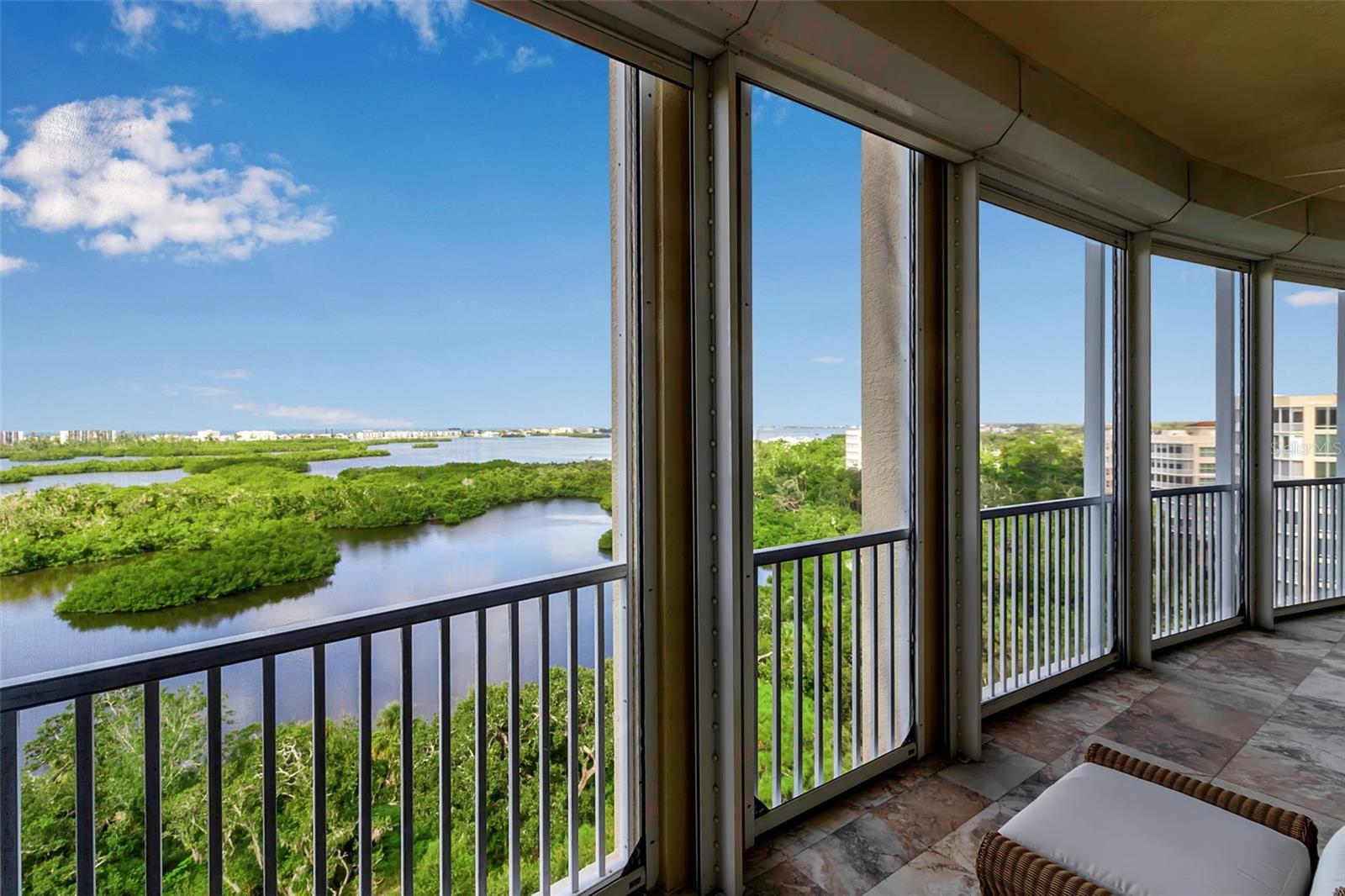 MERIDIAN AT THE OAKS - Residential