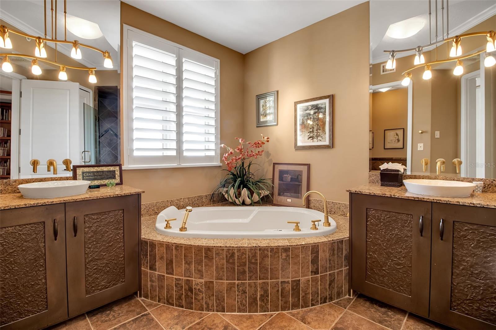 MERIDIAN AT THE OAKS - Residential