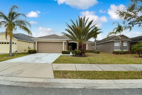 A home in LAKELAND