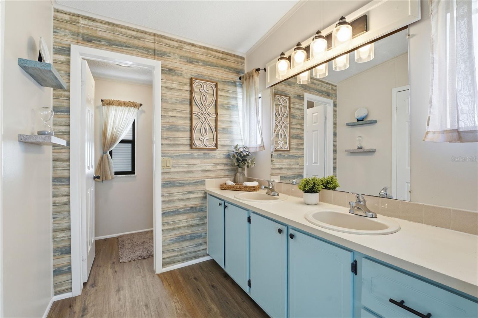 MAPLE LEAF ESTATES - Residential