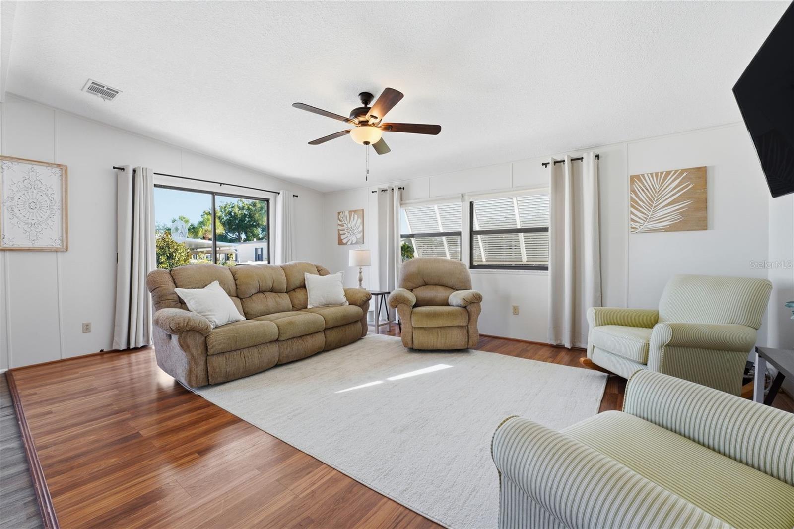 MAPLE LEAF ESTATES - Residential