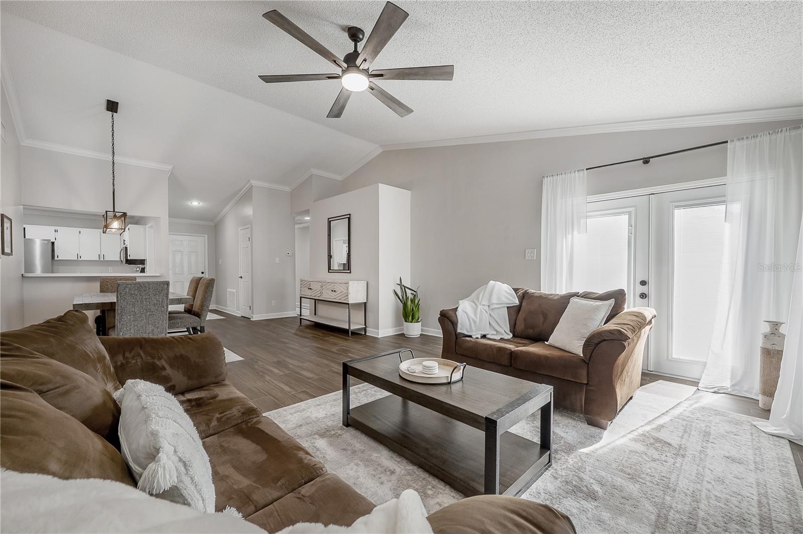 FAWN RIDGE VILLAGE D UN 1 - Residential