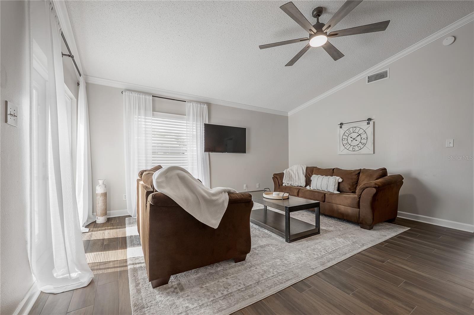 FAWN RIDGE VILLAGE D UN 1 - Residential