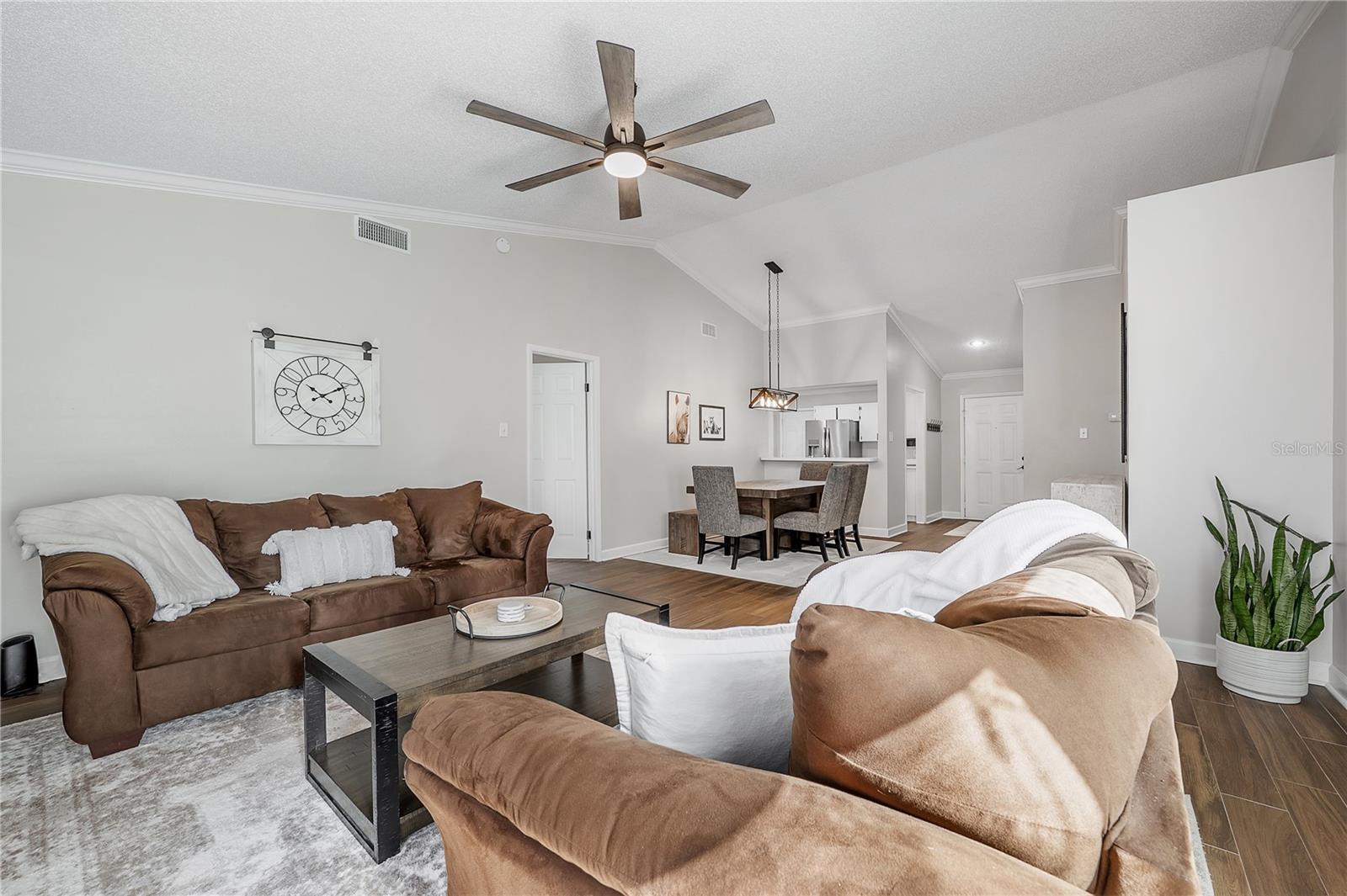 FAWN RIDGE VILLAGE D UN 1 - Residential