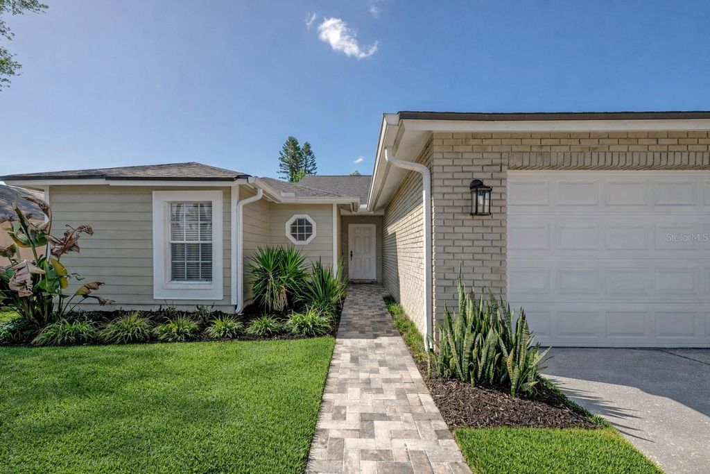 Photo of 8831 Hampden Drive, Tampa, FL 33626 (MLS # TB8492633)